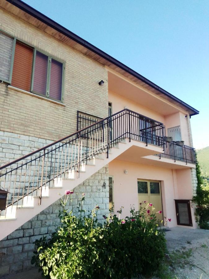Casa Carducci Affittacamere Monteleto Exterior photo